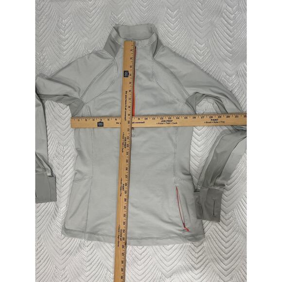 Lululemon Race With Grace 1/2 Zip Size 6 White Silver Spoon, Slim Fit Sale!!! - Picture 13 of 15